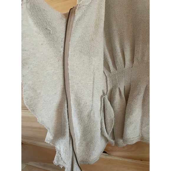 Francesca's Free women's Zip ruffle over coat/sweater. Cream. Size Small. - Picture 5 of 6